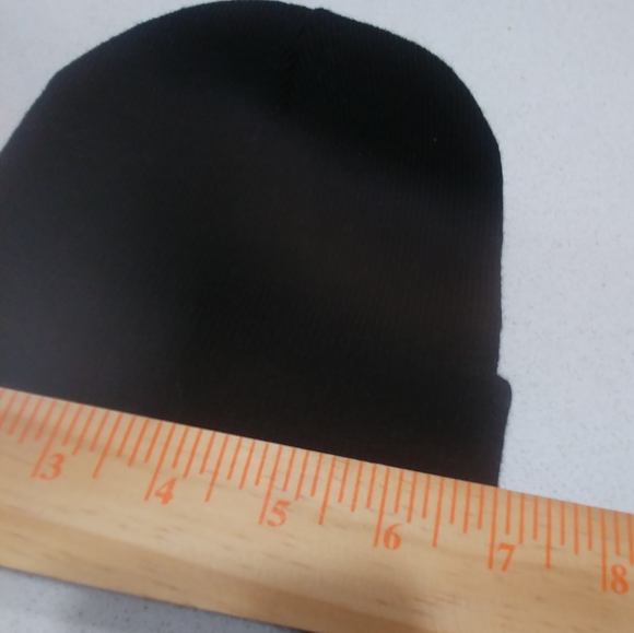 Classic Turn-Up Knit Beanie - Picture 4 of 5